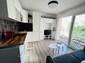 Studio terrasse et parking privé